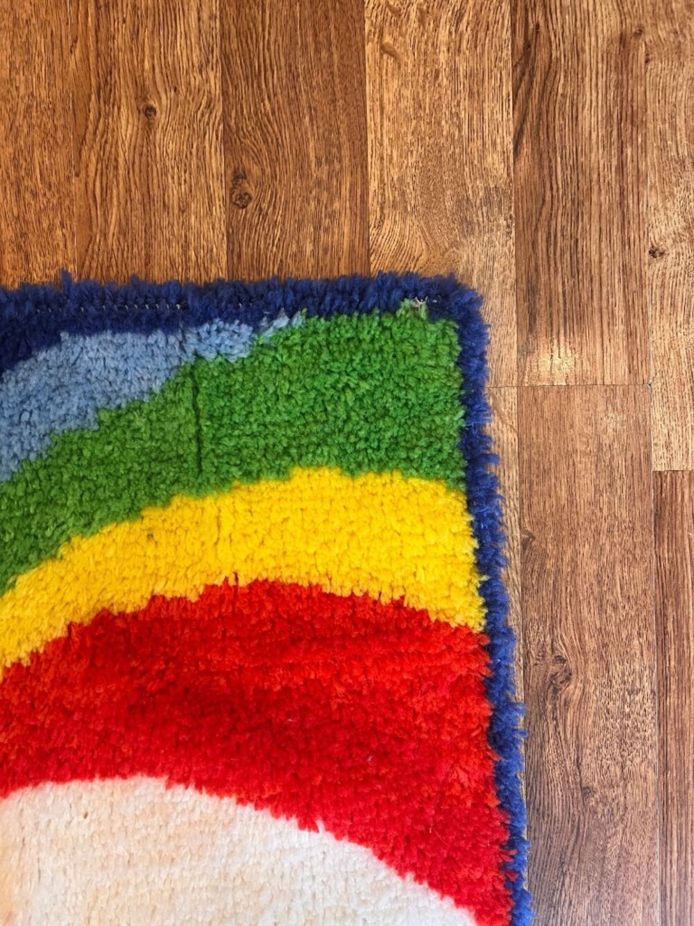 Rainbow Heart 1980s Latch Hook Rug Handmade Rectangular 24x16" Multicolor Vintag - Picture 3 of 8